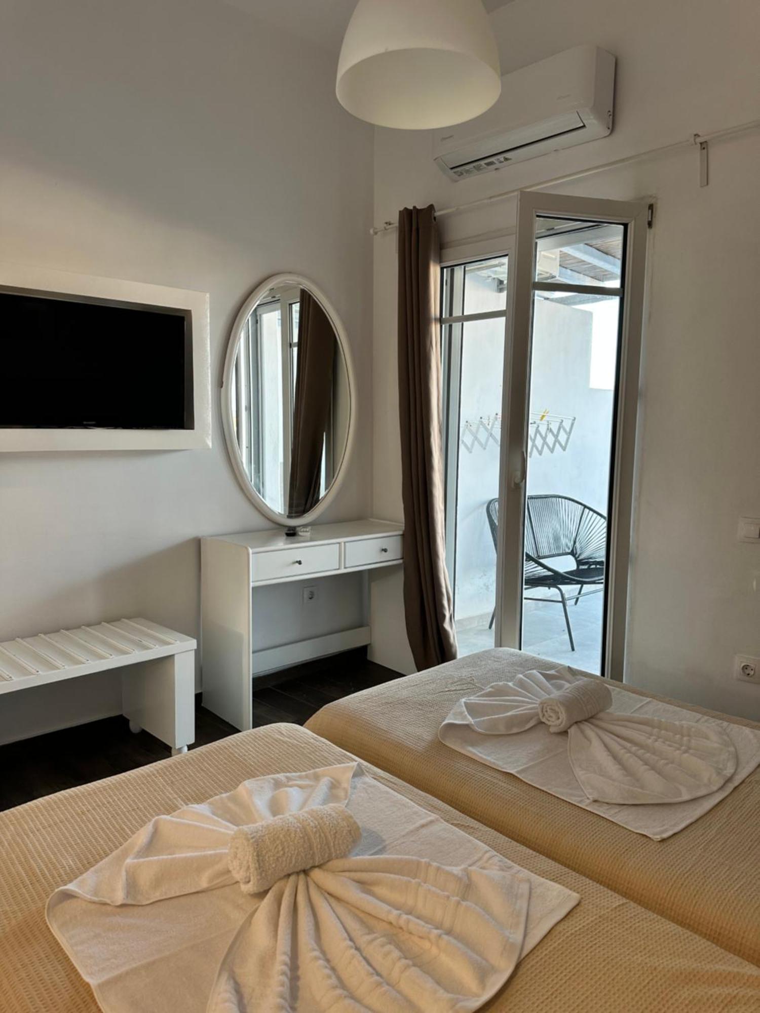 Ene'S Mykonos Daire Klouvas Dış mekan fotoğraf